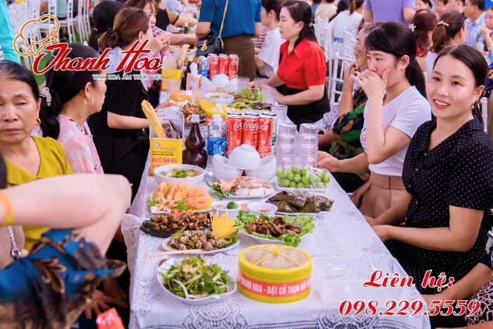 Nhiều cặp đôi lựa chọn tổ chức tiệc cưới tại nhà