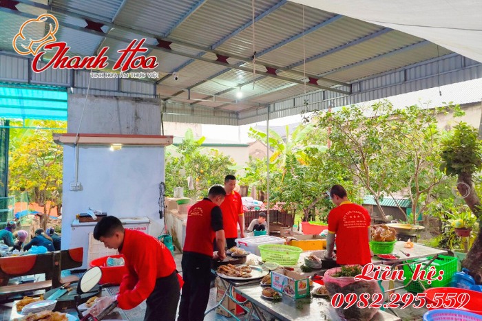 Dịch vụ nấu cỗ tại nhà ở Hà Nội với đội ngũ nhân viên tận tình, tâm huyết